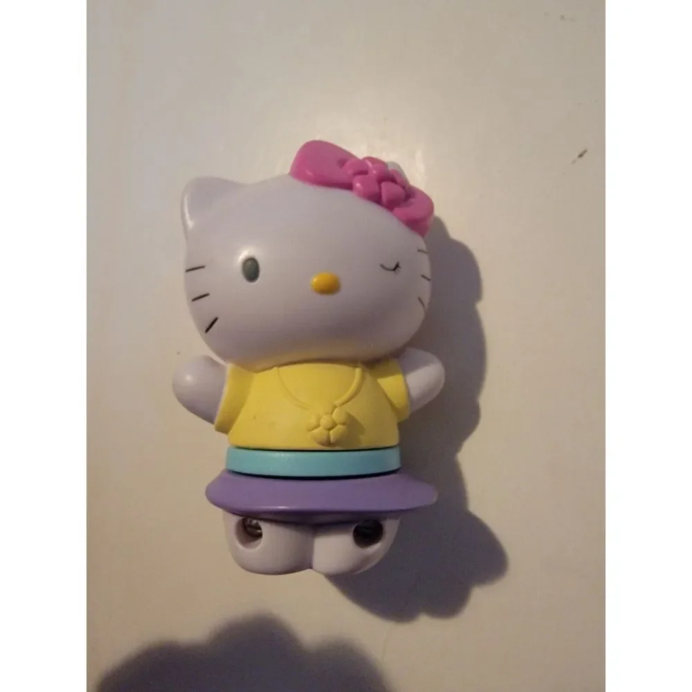 Sanrio‎ McDonald's HELLO KITTY spinning middle TOY FIGURE COLLECTIBLE. 3.5 